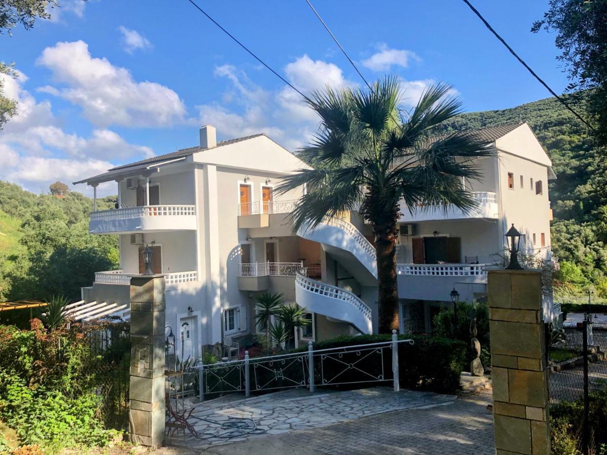 Aparthotel Golden Sun à Parga Extérieur photo