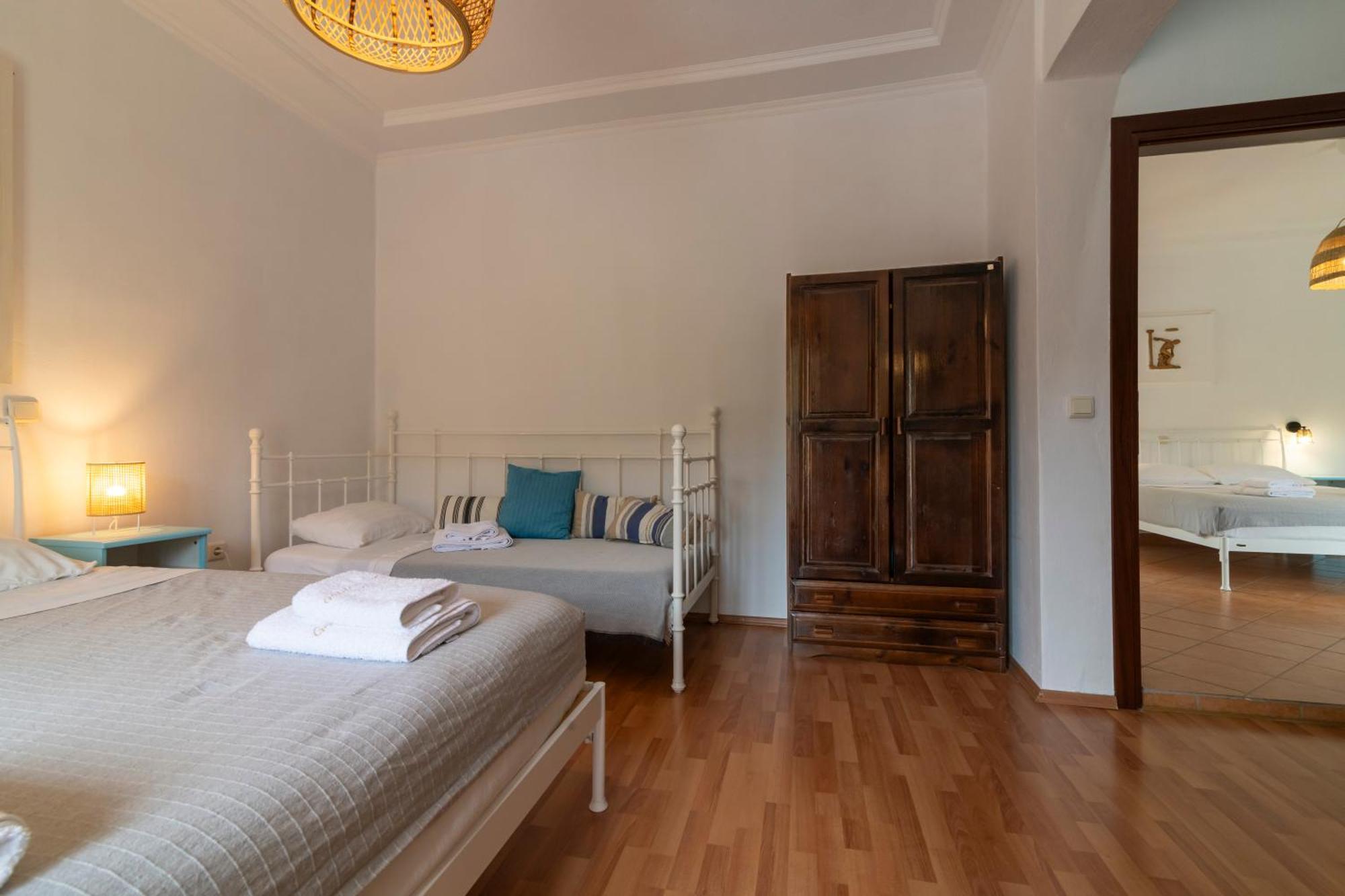 Aparthotel Golden Sun à Parga Extérieur photo