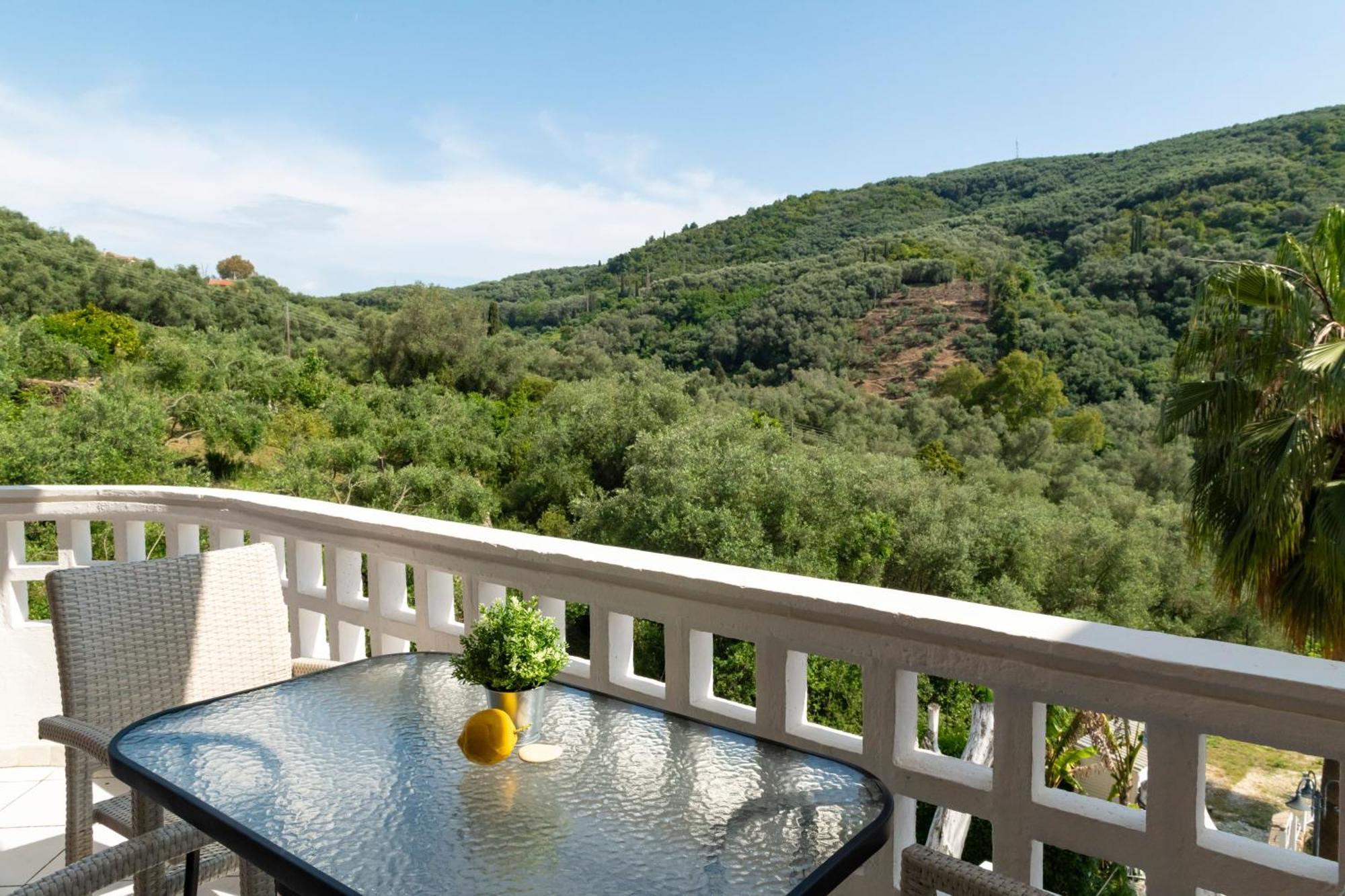 Aparthotel Golden Sun à Parga Extérieur photo