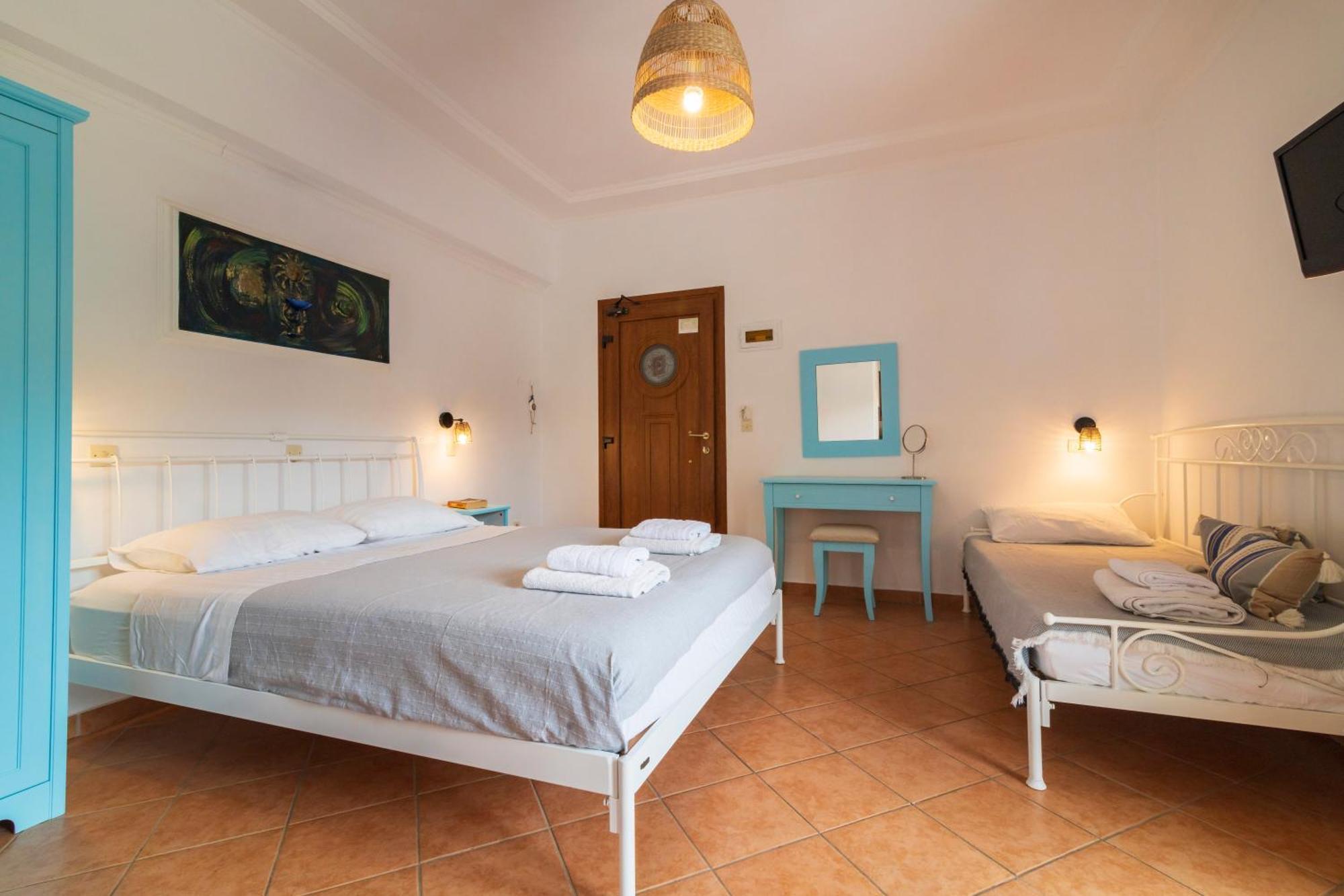 Aparthotel Golden Sun à Parga Extérieur photo