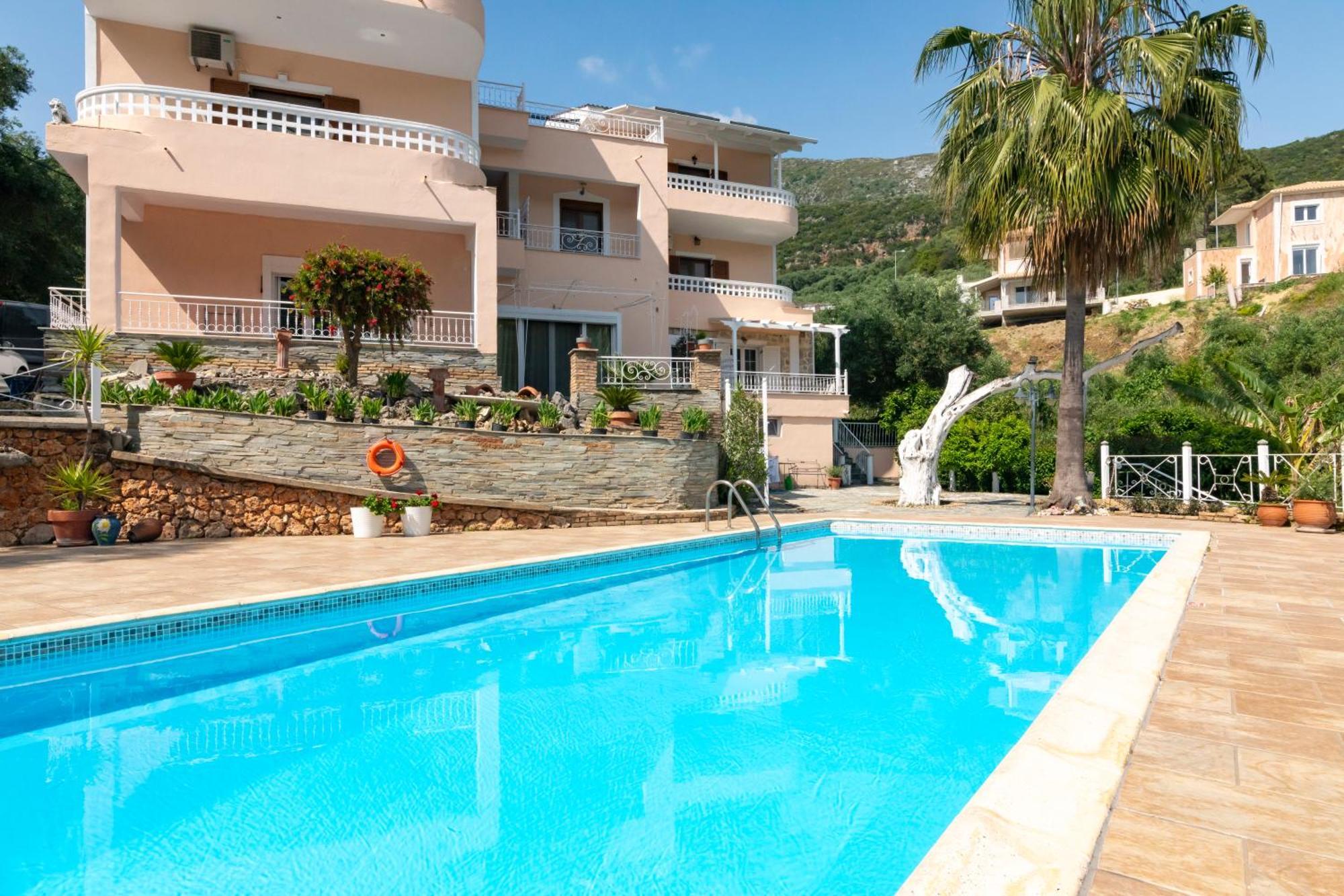 Aparthotel Golden Sun à Parga Extérieur photo