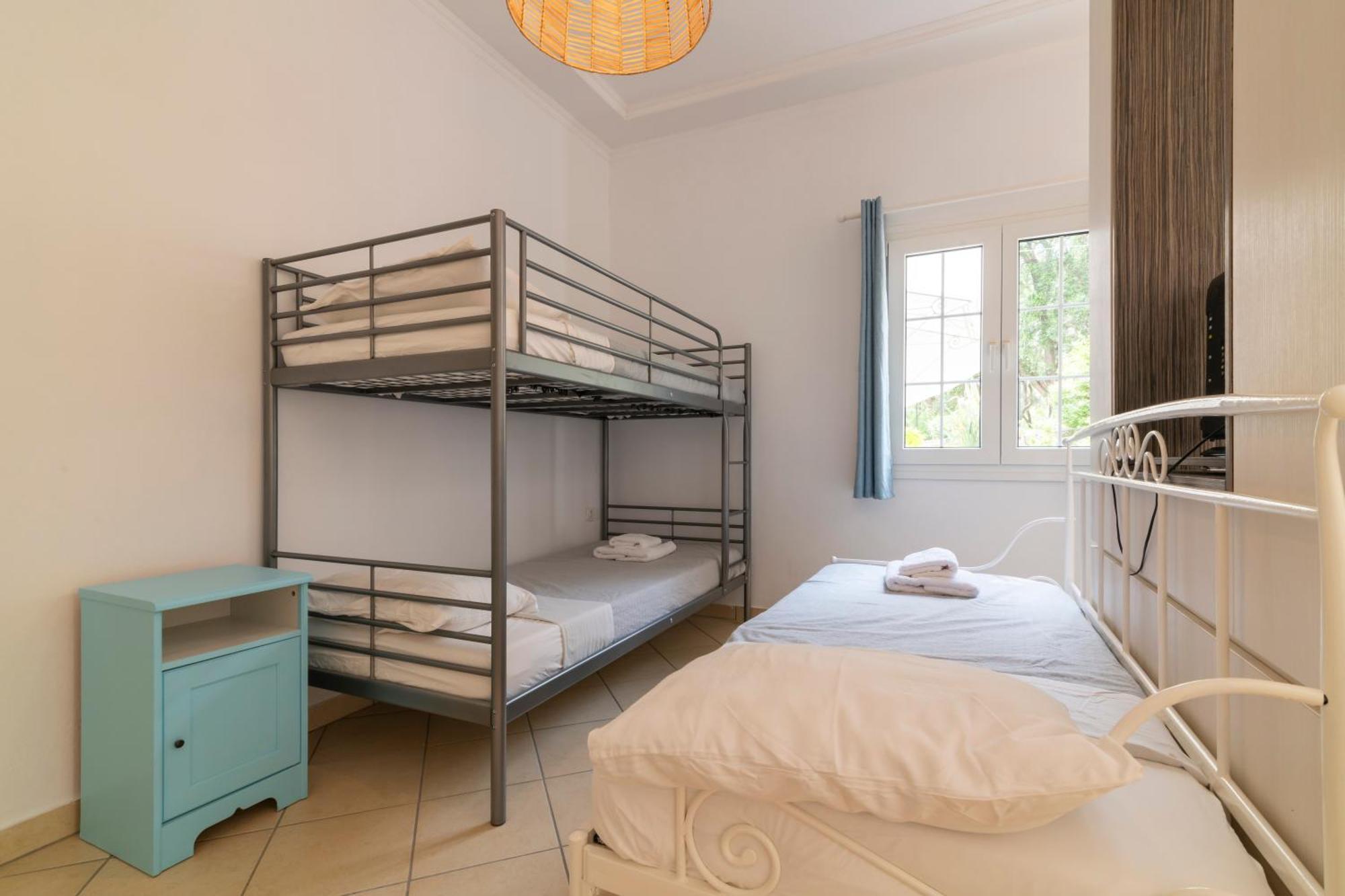 Aparthotel Golden Sun à Parga Extérieur photo
