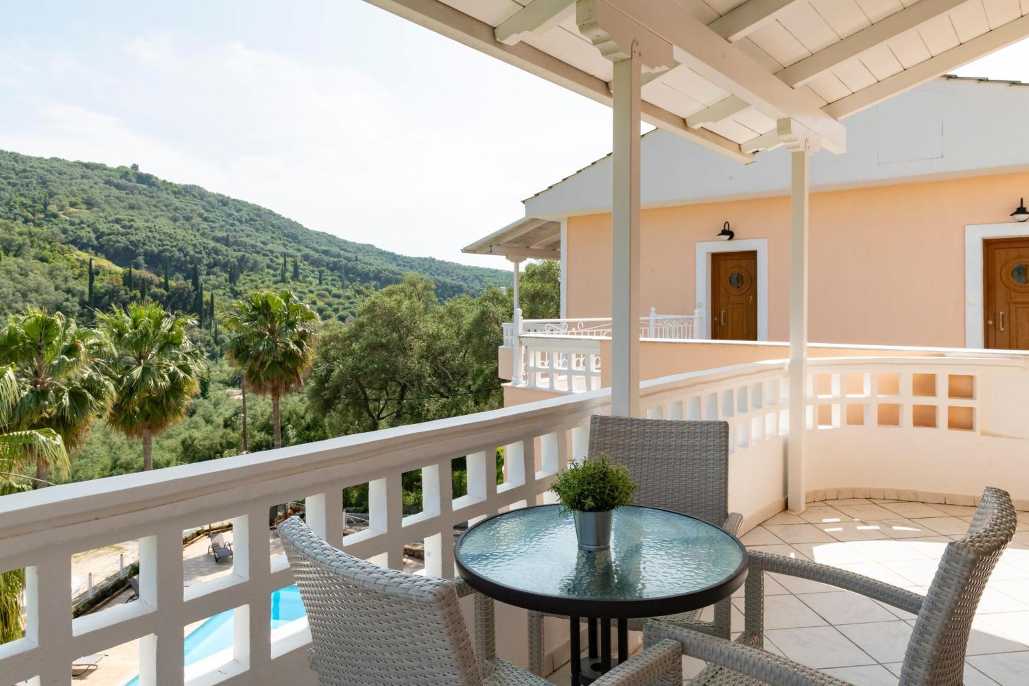Aparthotel Golden Sun à Parga Extérieur photo